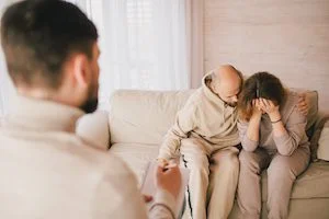 Afrontar altibajos emocionales en terapia de pareja y donación