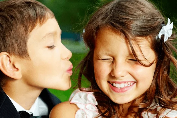 ¿Mi hijo de 7 años siente atracción por niños?