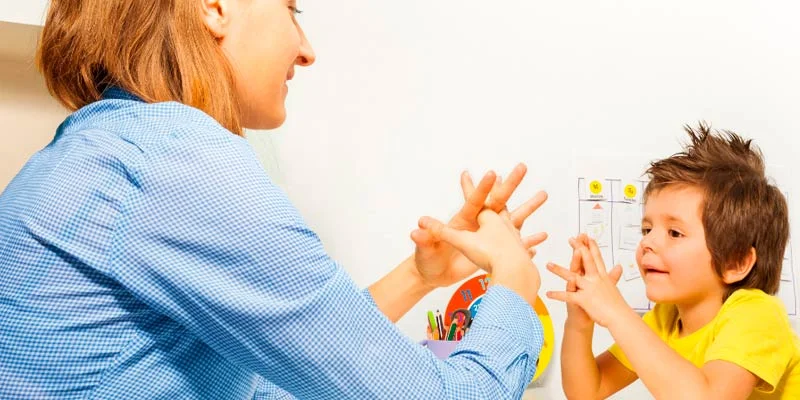 Terapia de juego Prevención de problemas de manera efectiva