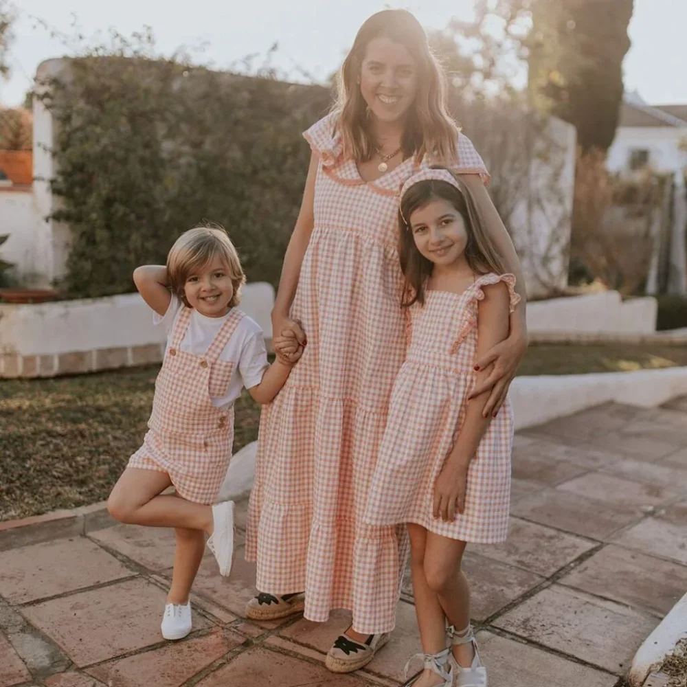 Vestidos a juego para madre e hija Estilo en armonía