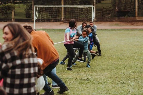 Dinámicas extremas para jóvenes Aventuras en equipo