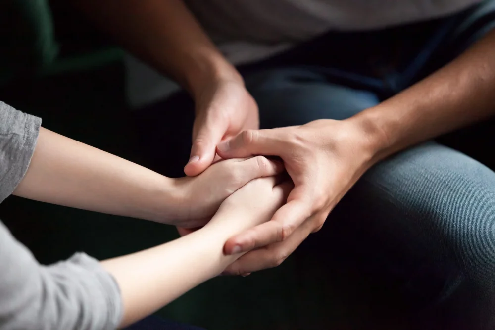 Construyendo puentes culturales en terapia de pareja
