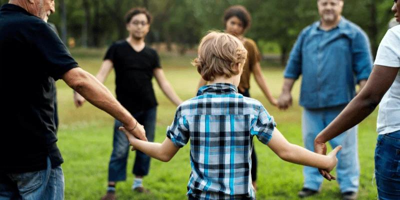 Apoyo emocional en acogimiento permanente clave para bienestar
