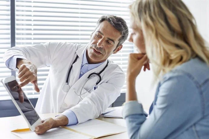Segunda opinión clínica en Anderson para optimizar presupuesto médico