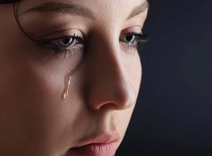 El impacto de llorar todas las noches Descubre qué sucede