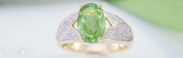 Diamante en el Estanque Un Tesoro de Belleza Acuática