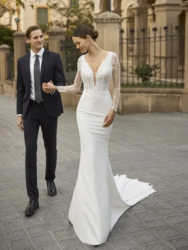 Tiendas en Barcelona compran vestidos de novia usados