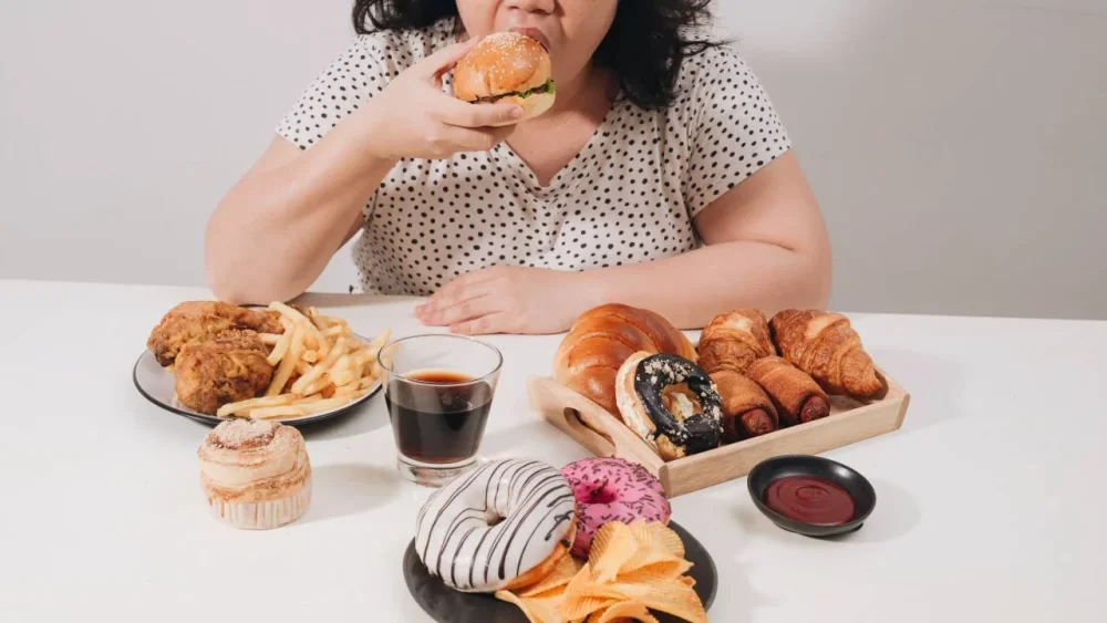 Psicoterapia como solución para la compulsión alimentaria