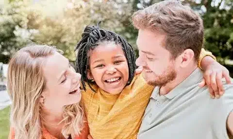 Impacto de la adopción internacional en terapia de pareja