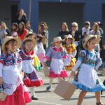 Coloridos Bailes Típicos en la Zona Centro