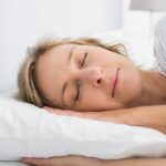 Cómo dormir del tirón y despertar renovado