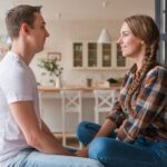 Comunicación efectiva en relaciones no monógamas clave para felicidad