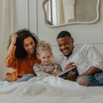 Consejos para parejas adoptando niños con necesidades especiales