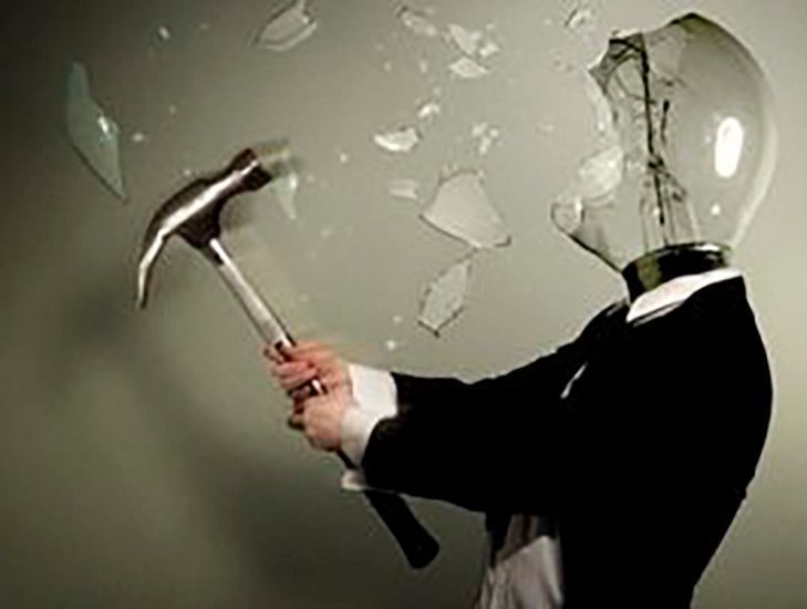 Estrés y comportamiento autodestructivo análisis optimizado