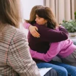 Fortaleciendo la Resiliencia en la Adopción de Urgencia través de la Terapia de Pareja