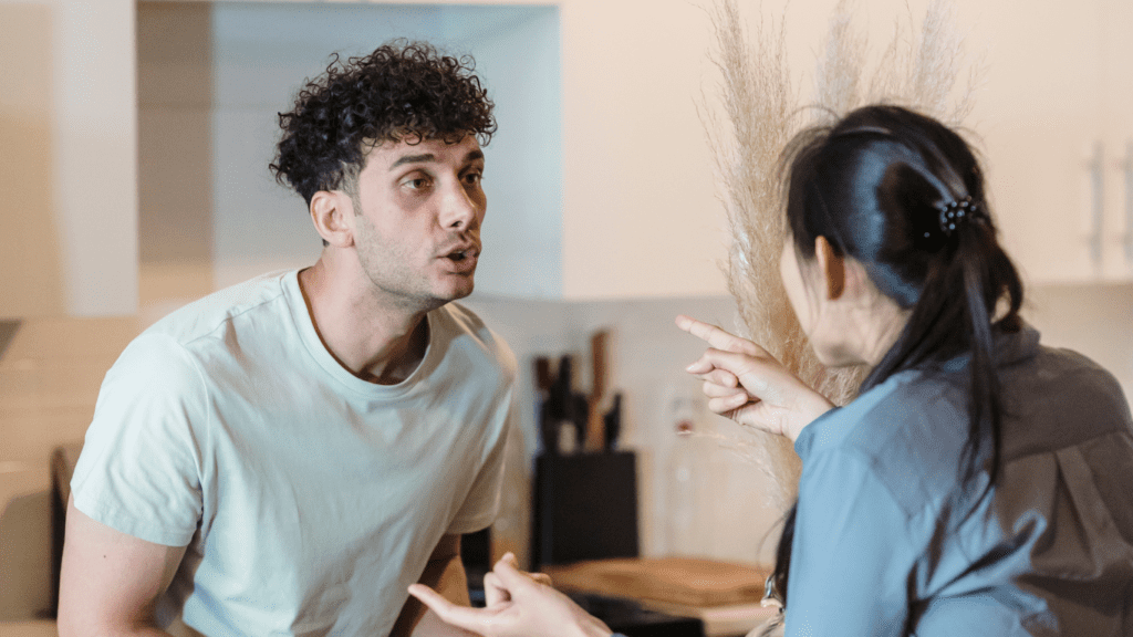 Manejo de conflictos entre hermanos al cuidar padres ancianos