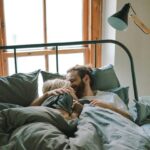 ¿Por qué mi novia se duerme tan rápido?