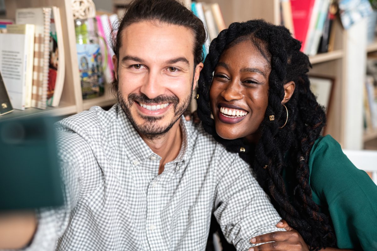 Terapia de Pareja para Matrimonios Interraciales Sanando Brechas Culturales