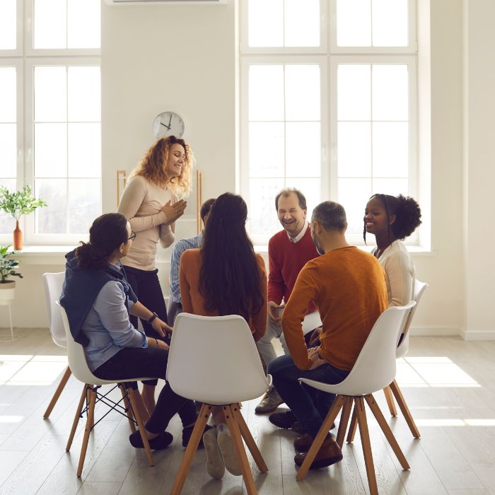 Terapia grupal para mejorar la comunicación social