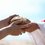 Personas altruistas Ayudando sin esperar recompensa