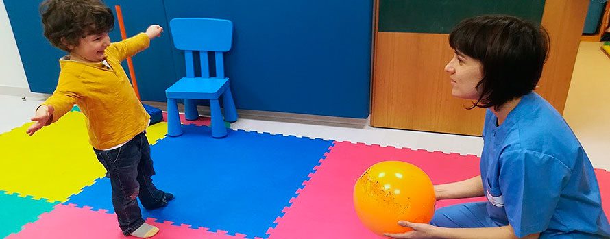 Terapia de juego Potenciando habilidades motoras óptimamente